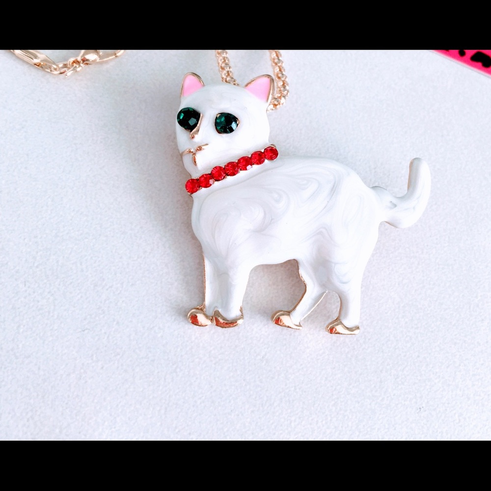 White cat pendant necklace or Brooche